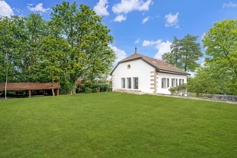 Property combining character and modernity, indoor pool,Vandoeuvres (1)