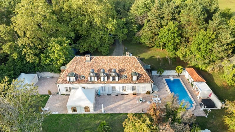 Charming residence in the heart of the Geneva countryside, left bank (3)