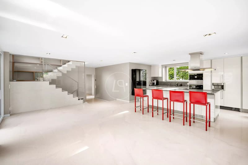 Exclusivité: Belle villa familiale,  6 chambres à coucher ? Chambésy, Rive droite (11)