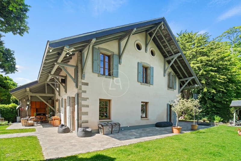 Magnifque corps de ferme rénové au sud de Genthod (GE) (1)