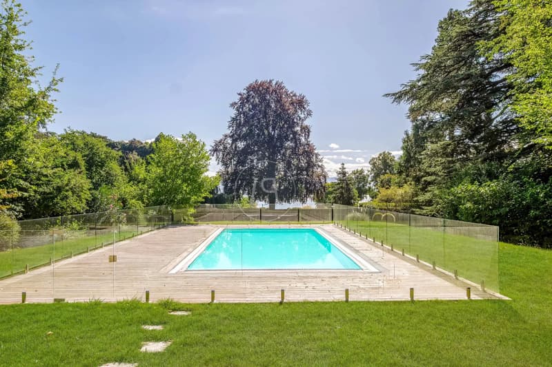 Propriété de maître avec piscine en seconde ligne du lac, Versoix (13)