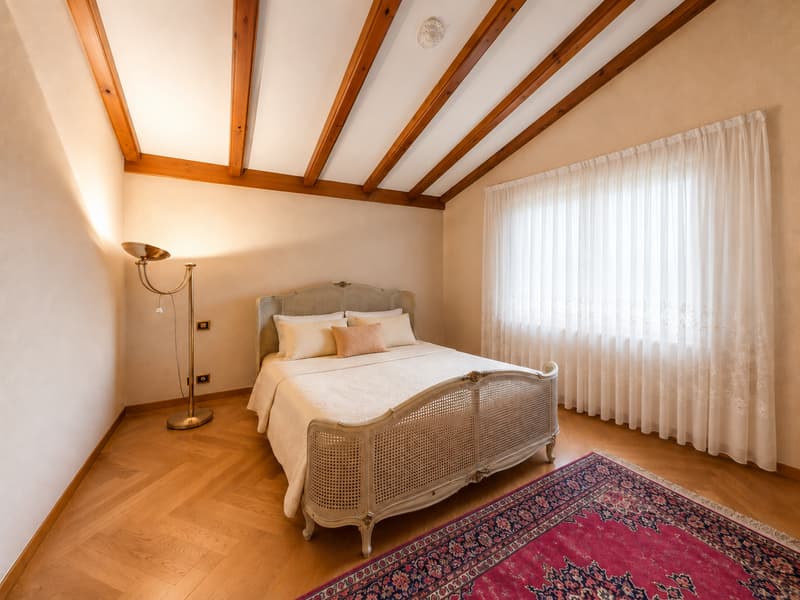 Magnifique villa de 7 pièces à Grandvaux avec vue exceptionnelle (7)