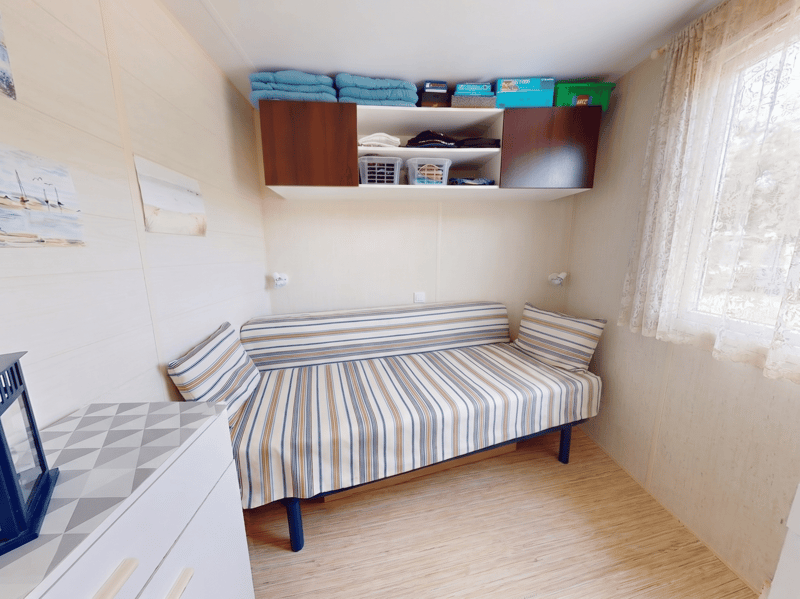 Mobile-home de 3,5 pièces avec terrain en pleine propriété à proximité du lac (12)