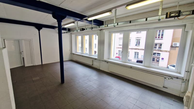 Espace industriel / atelier à louer – Rue de la Serre, La Chaux-de-Fonds (3)