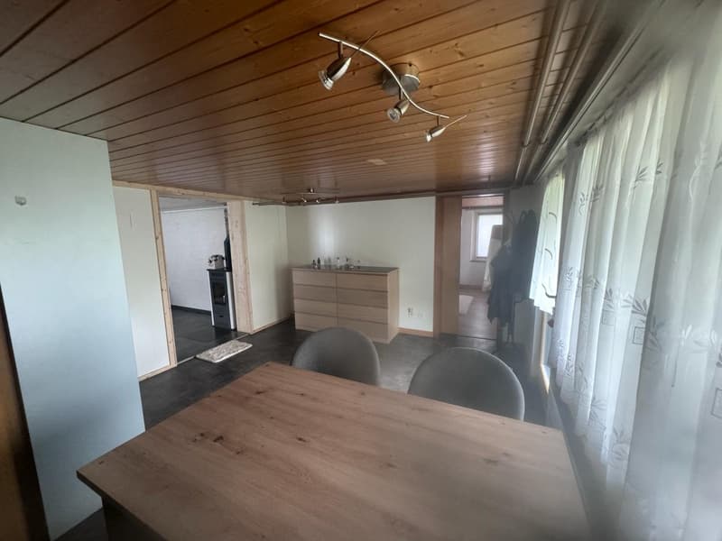 Gemütliche 2.5-Zimmer-Wohnung im Erdgeschoss in Frutigen (5)