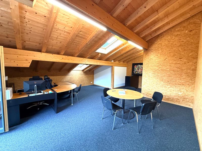 Modernes Büro zu Vermieten / Preis inkl. Strom (1)