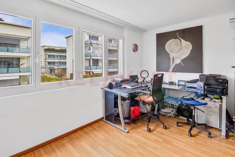 5.5-Zimmer-Wohnung in Oftringen - grosszügig mit Wintergarten-Balkon (9)