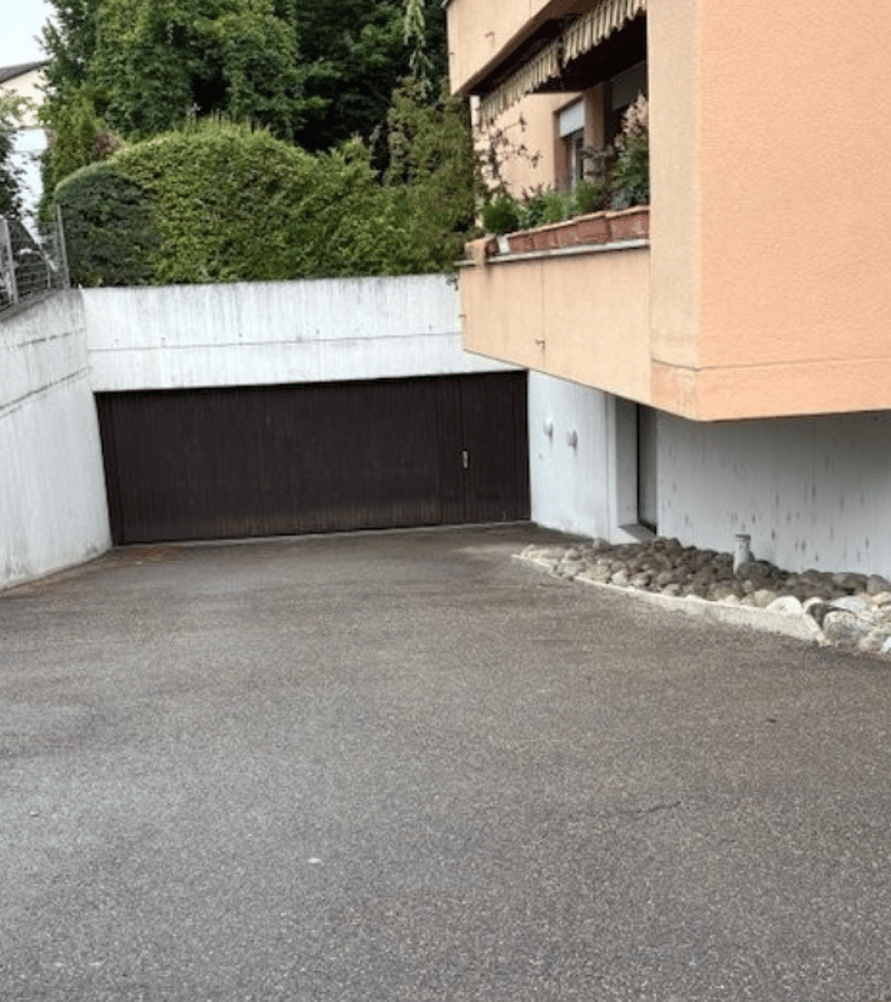 Verfügbarer Autoeinstellplatz im Kreis 6 (2)