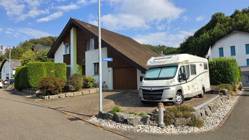 6.5-Zi.-Einfamilienhaus mit Pool in Leibstadt kaufen (4)