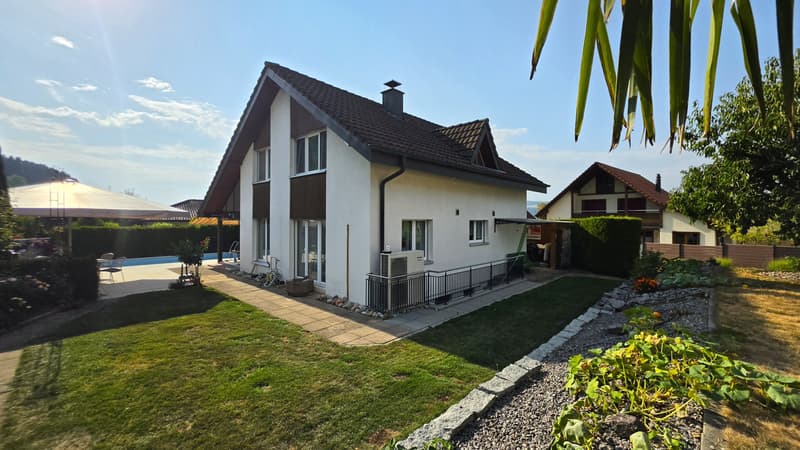 6.5-Zi.-Einfamilienhaus mit Pool in Leibstadt kaufen (2)