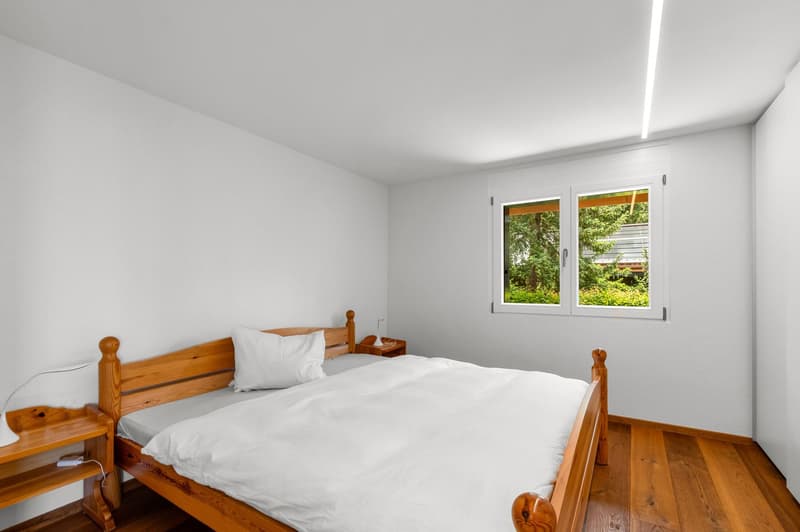Modernes Zweifamilienhaus mit unverbaubarem Bergpanorama (8)