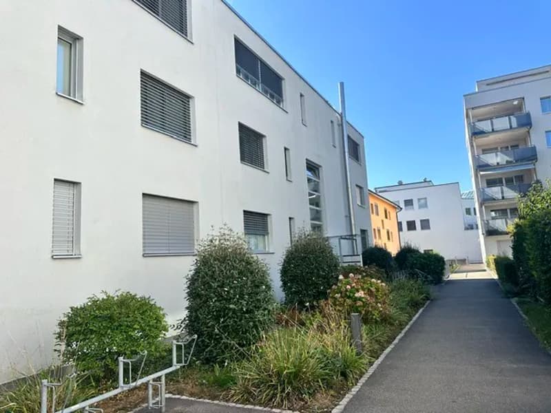 Charmante 2.5-Zimmer-Wohnung im Herzen von Wettingen Zentral und trotzdem ruhig (11)