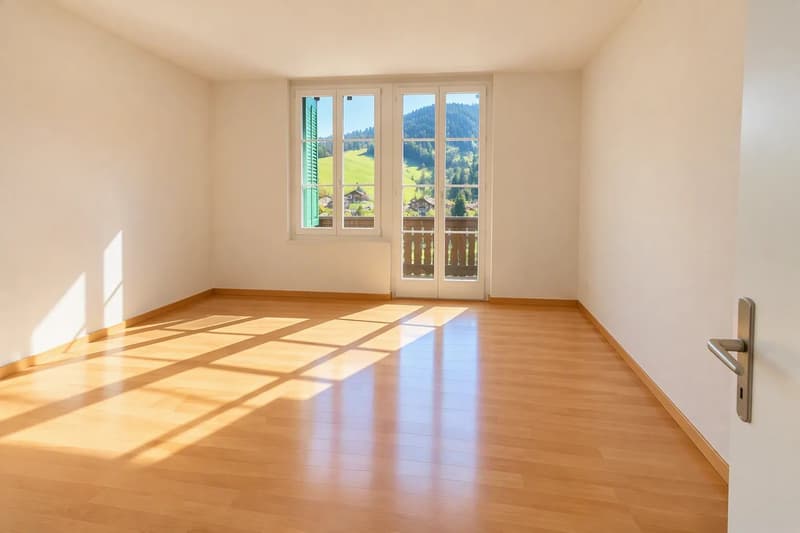 Wohnen Lauterbrunnen: 4 Zimmer, neue Küche /grosser Balkon (5)