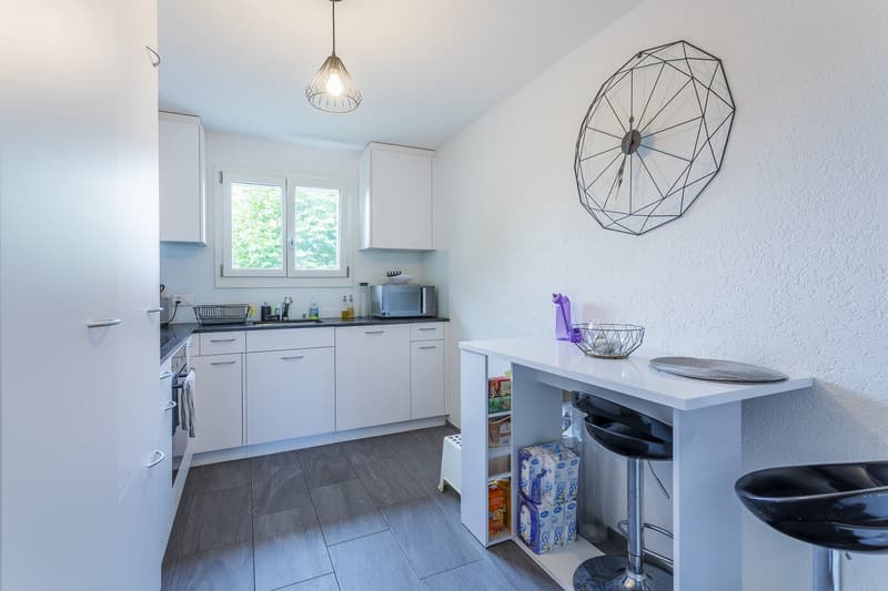 Appartement de 4.5 pièces lumineux avec balcon et place de parc à Onnens (3)