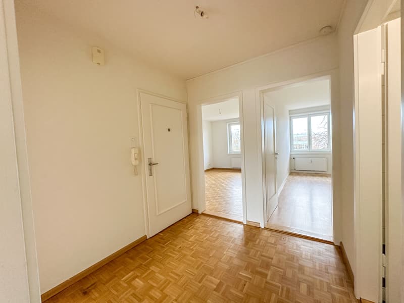 Helle 3-Zimmer-Dachwohnung mit Balkon nähe Wasgenring zu vermieten (6)