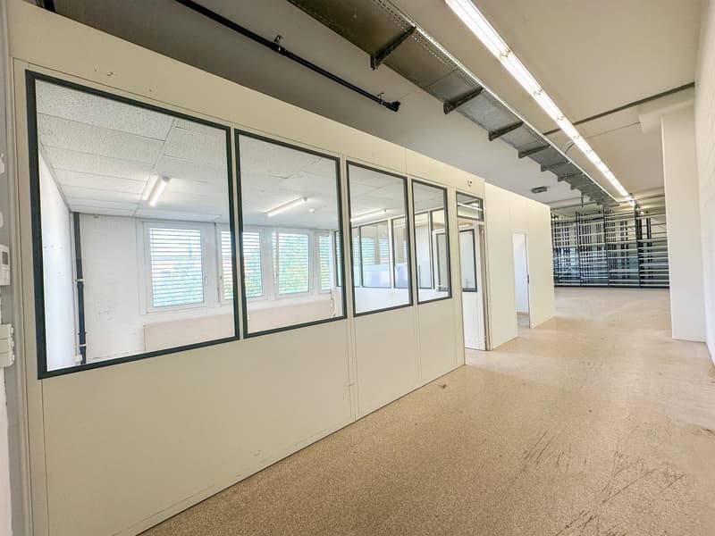 Vielseitige Gewerbefläche mit Lager & Büro in Reinach/BL mieten (1)