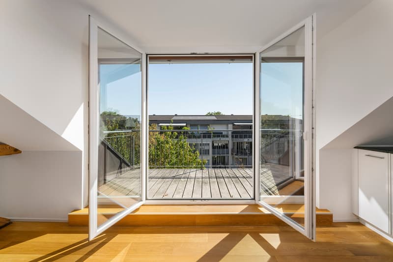 Grosszügige 2.5-Zimmer-Dachwohnung mit Charakter in Basel (1)
