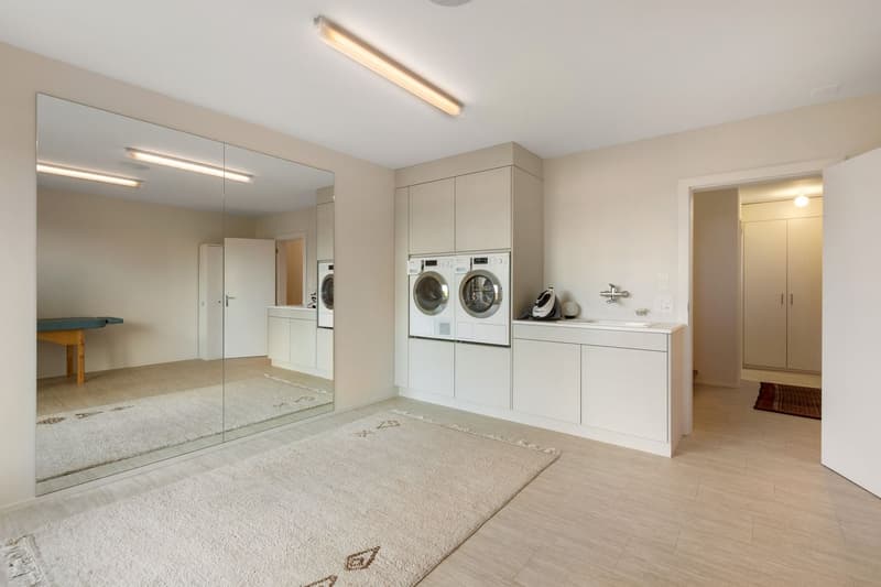 Exklusives Einfamilienhaus an privilegierter Lage (12)