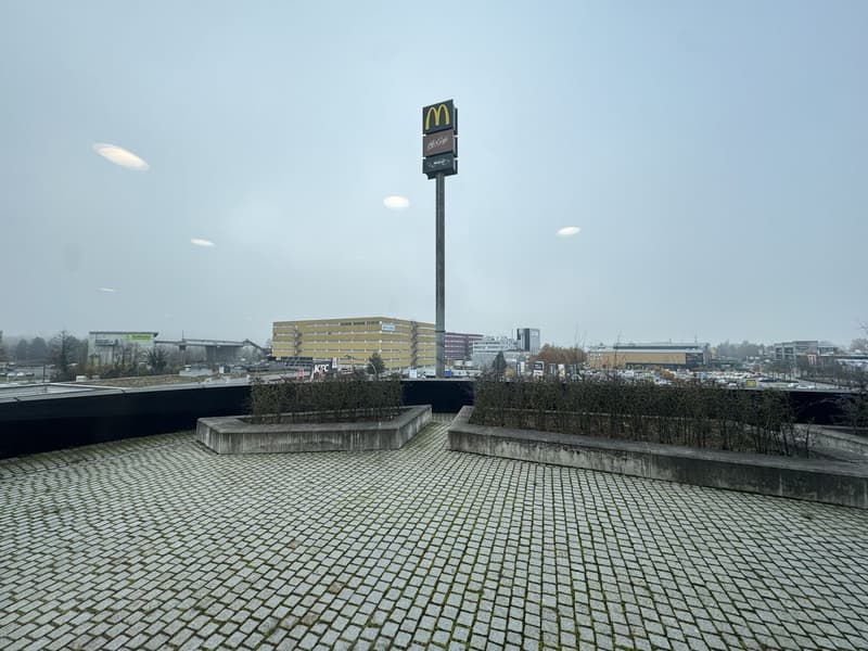 Attraktive Fläche im Medical Tower inkl. Terrasse (7)