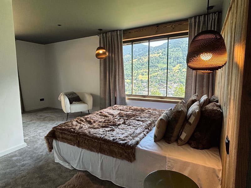 Chalet d'exception entièrement rénové avec vue panoramique sur le Mont-Blanc (16)