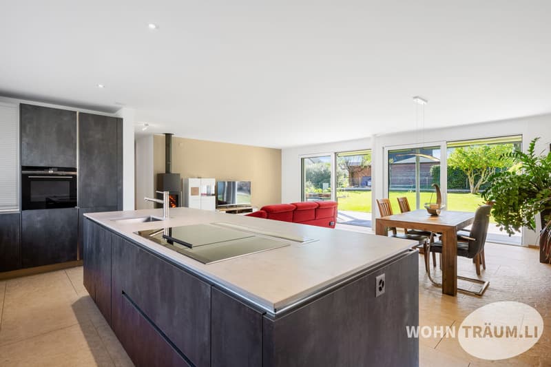7½-Zimmer Einfamilienhaus mit Charme & Ausbaupotenzial (6)