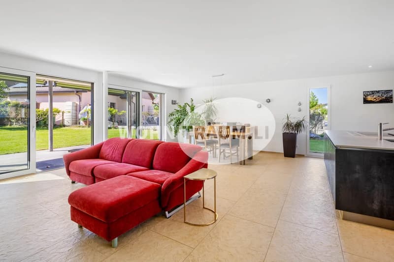 7½-Zimmer Einfamilienhaus mit Charme & Ausbaupotenzial (3)