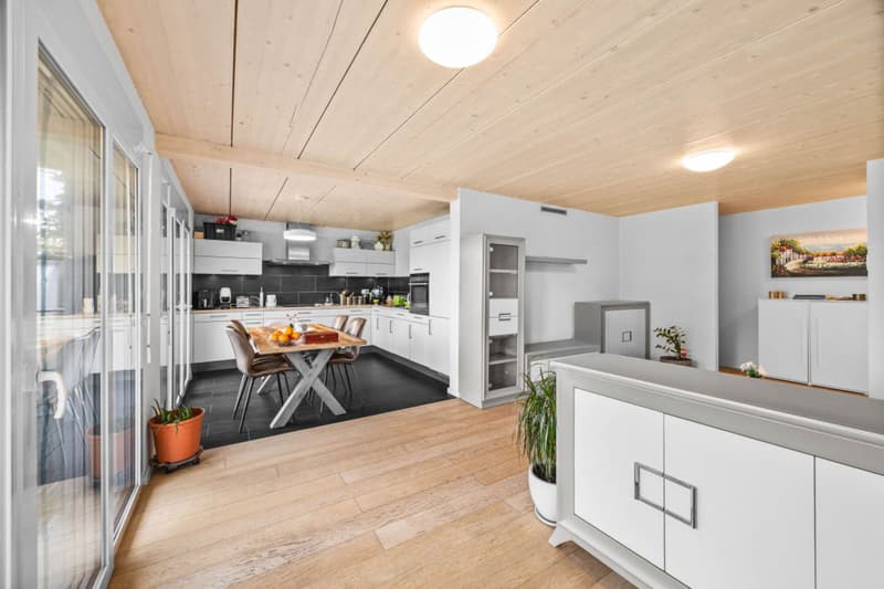 Charmant 3.5 pièces avec balcon et vue dégagée (3)