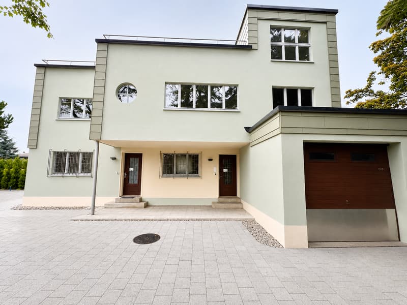Duplex avec terrasse sur le toit et jardin privatif de 670m2 (2)
