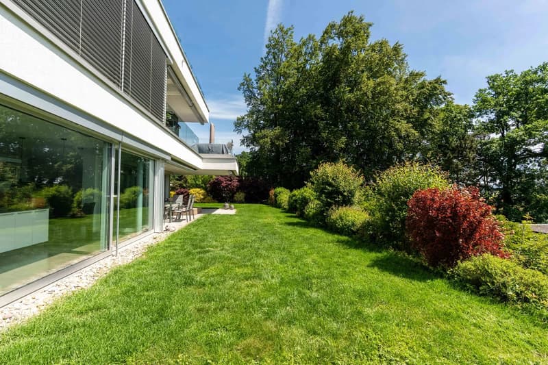 Grosszügige Gartenwohnung mit Traumaussicht inklusive zwei Garagenplätzen (11)
