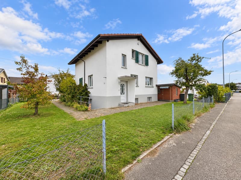 Freistehendes Einfamilienhaus in ruhiger Tempo-30-Zone (3)