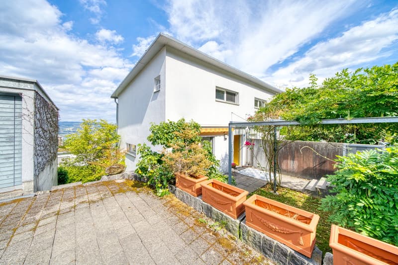 Charmantes 5.5-Zimmer-Doppeleinfamilienhaus an ruhiger Lage in Horgen (5)