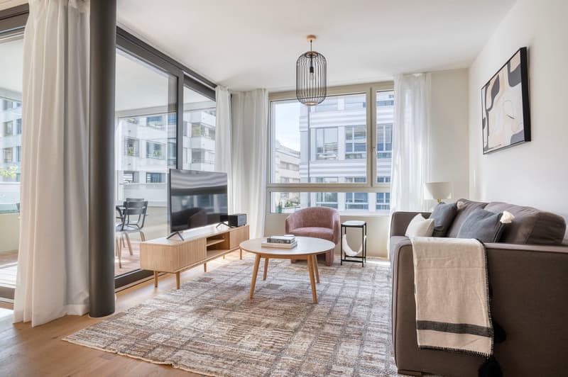 Möblierte 3.5-Zimmer-Wohnung mit Loggia in Zürich-Sihlcity (1)