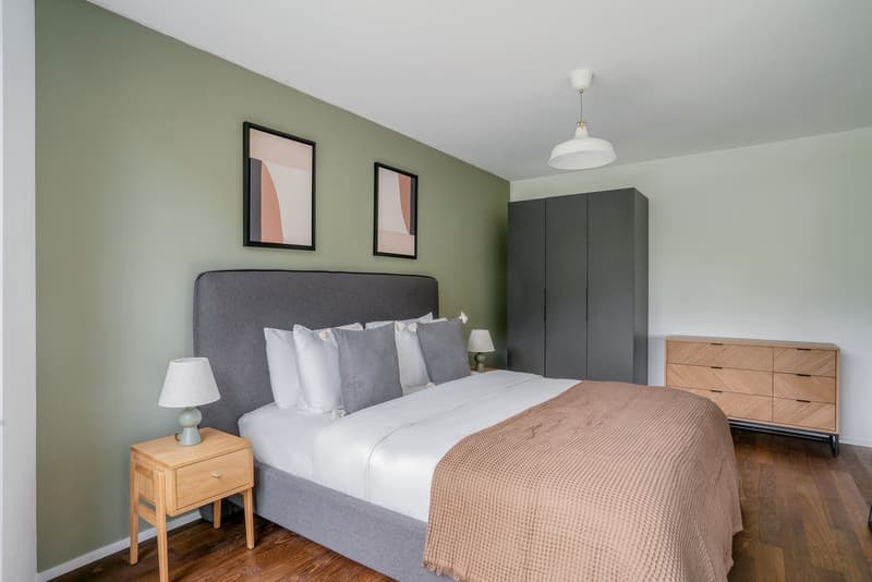 Moderne 2.5-Zimmer-Wohnung mit Balkon und Blick ins Grüne und auf die Sihl (9)