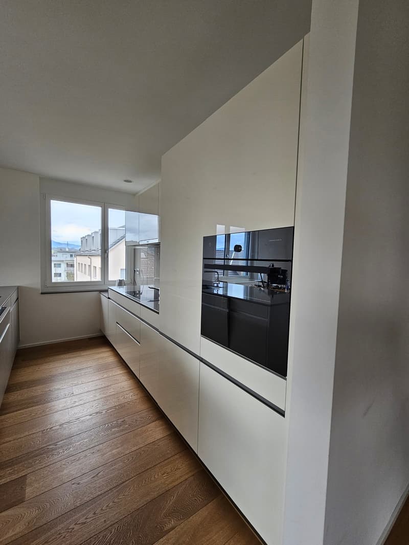 Luxuriöse 3,5 Zi-Wohnung im Herzen von Siebnen SZ (5)