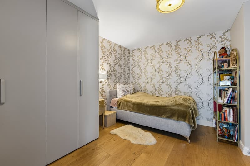 Exklusive Neubau-Villa mit Designerküche – 35 Min. ab Zürich (10)