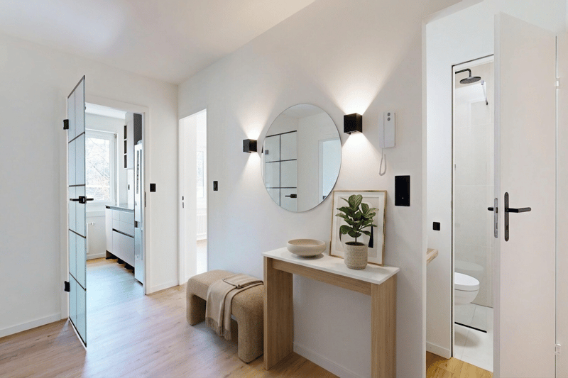Komplett saniert 2026 · 4.5 Zi · 103 m² · Lift · Balkon · Garage (6)