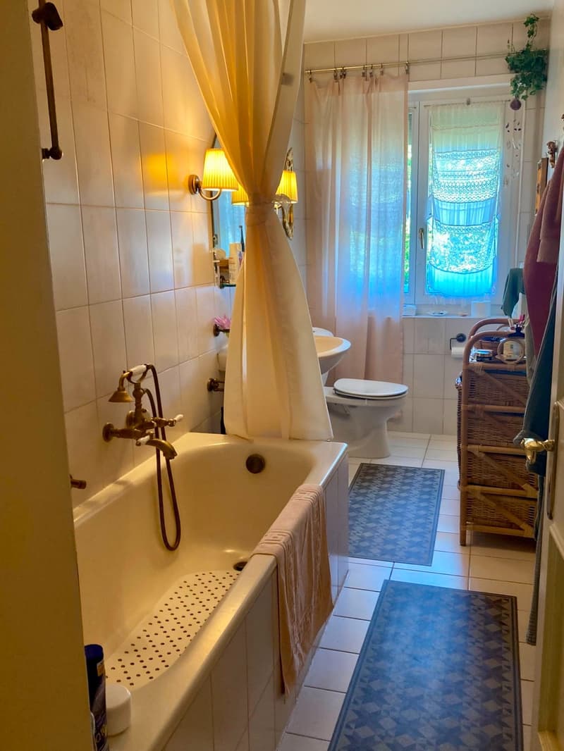 Wunderschöne 3.5-Zimmer Altstadtwohnung im 2. OG in Brig mit zusätzlichem Studio im 3. OG (10)