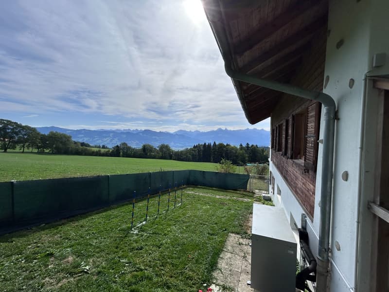 Rare à la vente – Chalet d’exception avec vue panoramique et calme absolu (10)