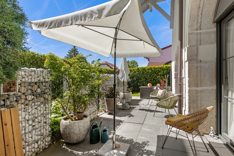 Rez-de-jardin contemporain, spacieux et bien agencé (13)