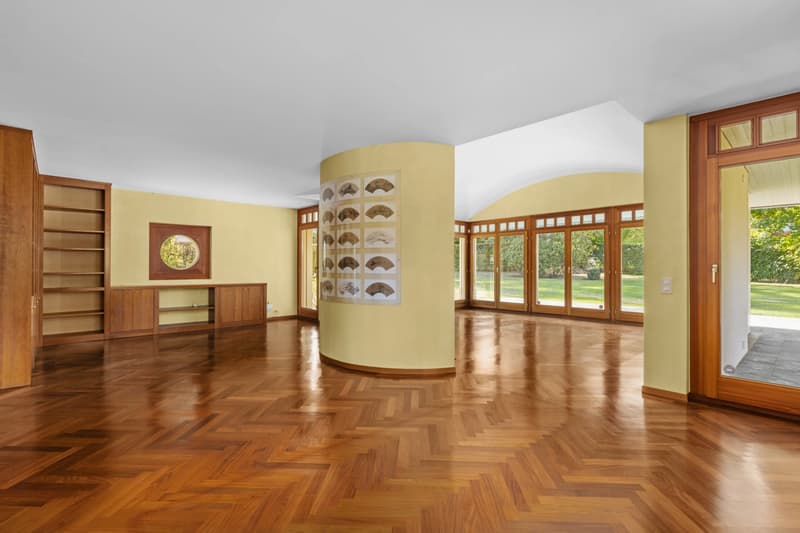 Elegant Detached House with Large Garden in Epalinges (3)
