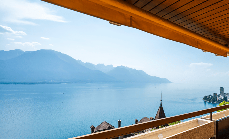 3.5 pièces rénové de 86m2, vue lac panoramique et balcon 25 m (2)