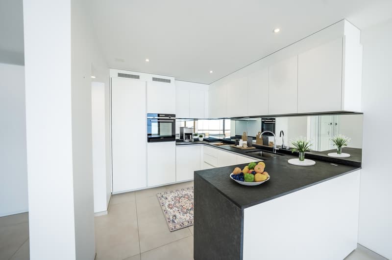 3.5 pièces rénové de 86m2, vue lac panoramique et balcon 25 m (5)