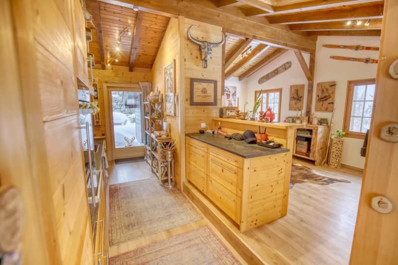 Character chalet with 2 annexes and a large land in Haute-Nendaz! (5)