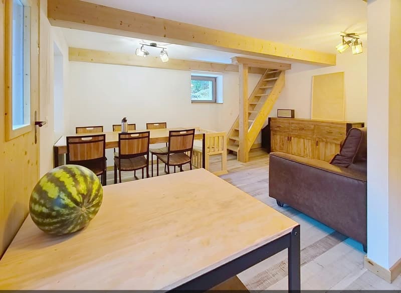Chalet in a condominium ? Excellent rental potential (10)