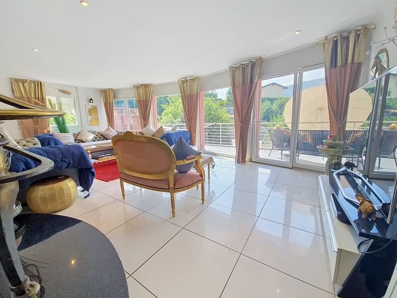 Unique villa in the heart of Sierre, close to Lake Géronde! (3)