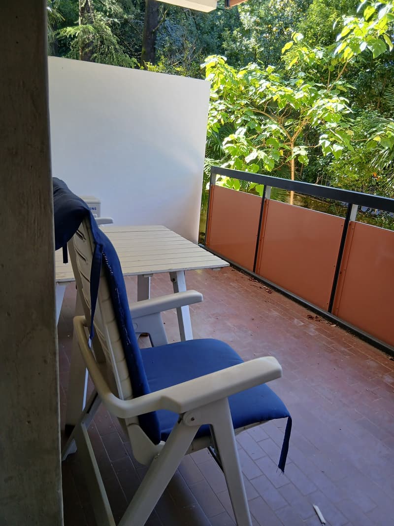Splendido appartamento in residence con piscina e accesso al lago (11)