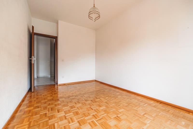 Incantevole Casa Bifamiliare di 5.5 Locali a Chiasso – Disponibile Subito! (15)