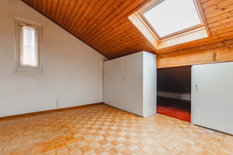 Incantevole Casa Bifamiliare di 5.5 Locali a Chiasso – Disponibile Subito! (16)