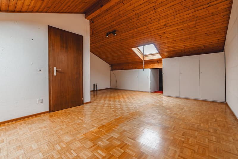 Incantevole Casa Bifamiliare di 5.5 Locali a Chiasso – Disponibile Subito! (17)