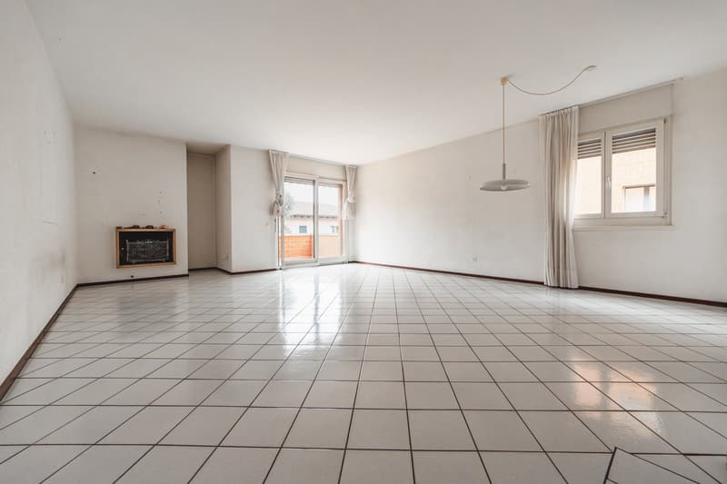 Incantevole Casa Bifamiliare di 5.5 Locali a Chiasso – Disponibile Subito! (3)